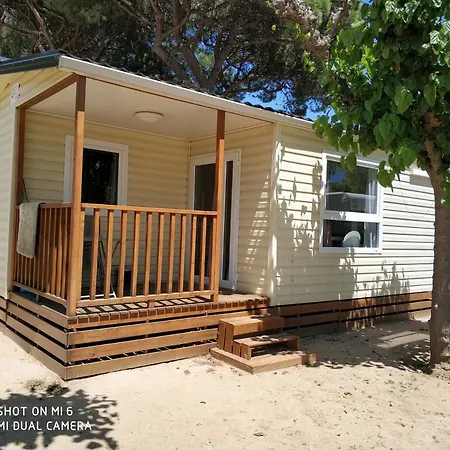Camping El Pinar Platja Santa Susanna Exterior photo
